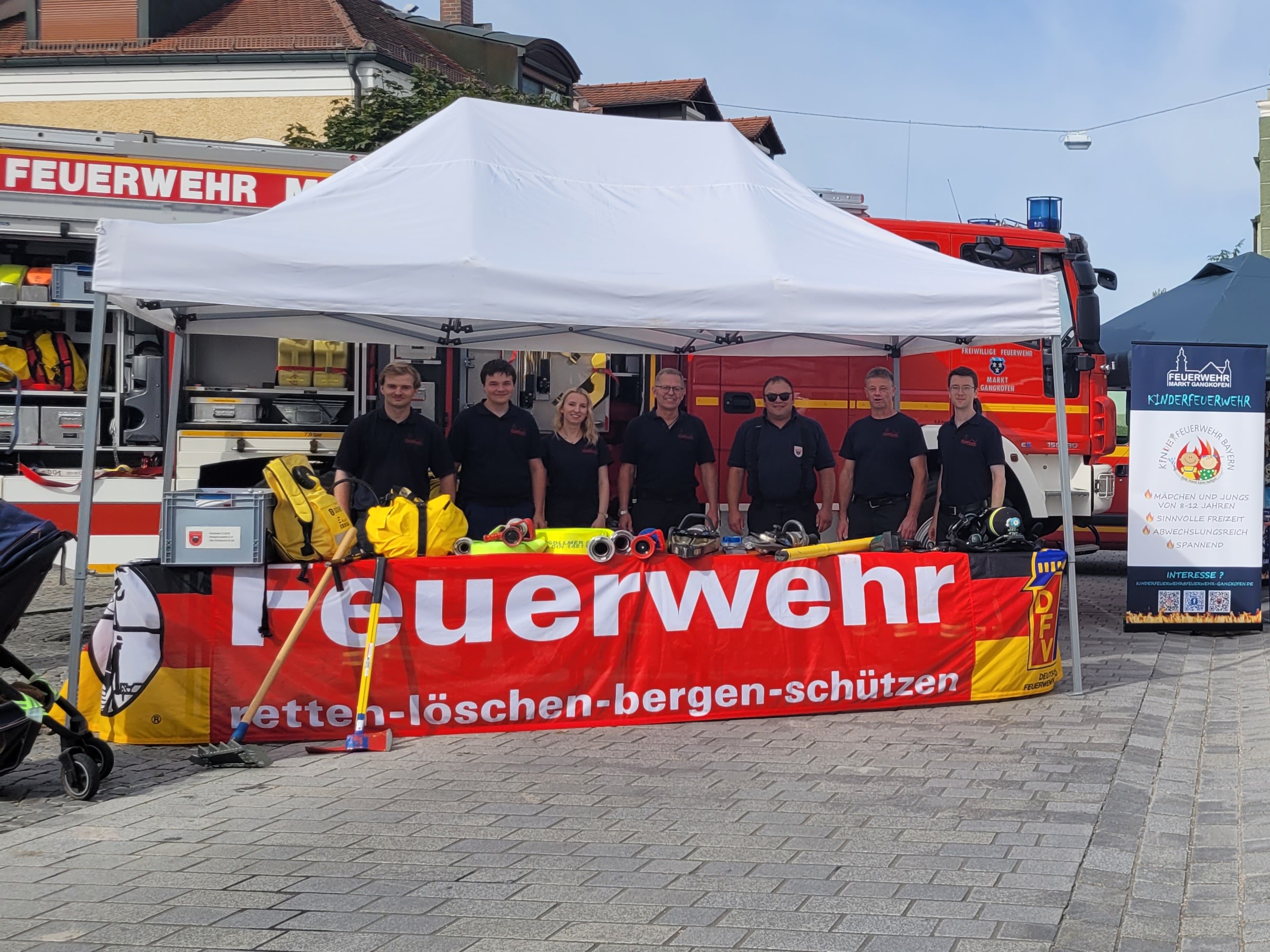 Großes Interesse am Infostand beim Gangkofener Erntemarkt